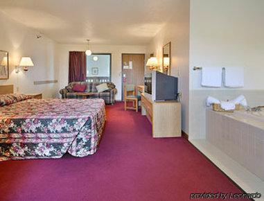 Hotel Super 8 By Wyndham Huron
